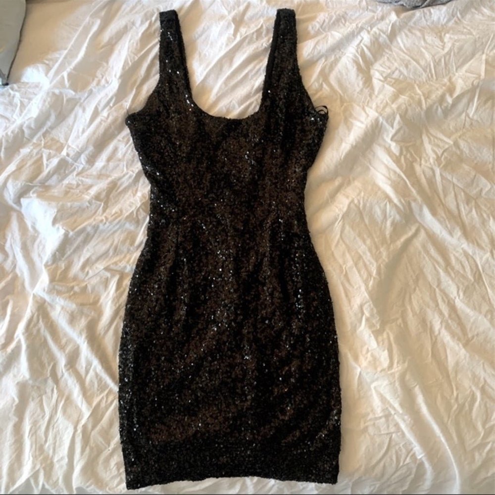 NWT TCEC Low Back Black Fitted Sequin Dress Sz S